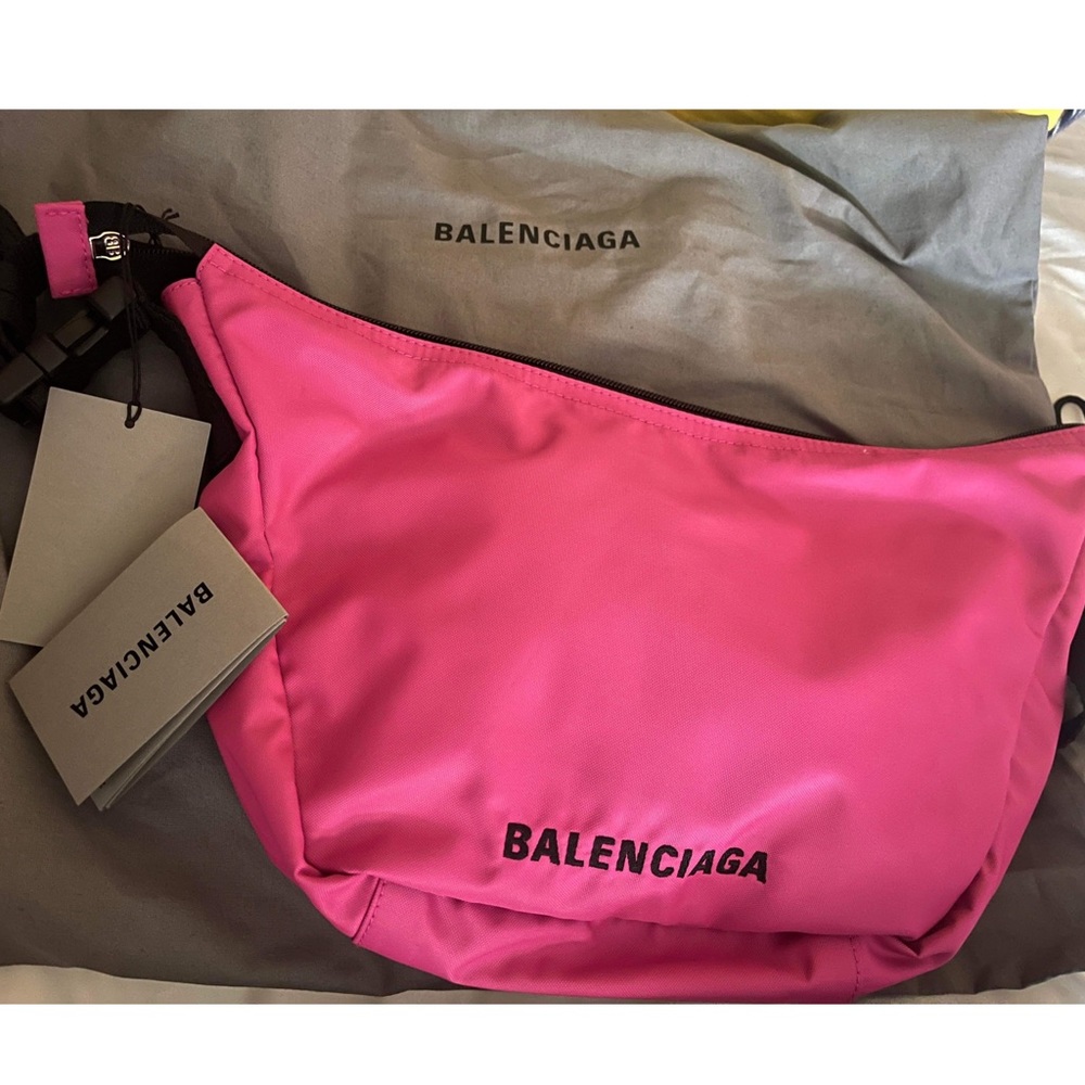 Balenciaga Wheel pink nylon